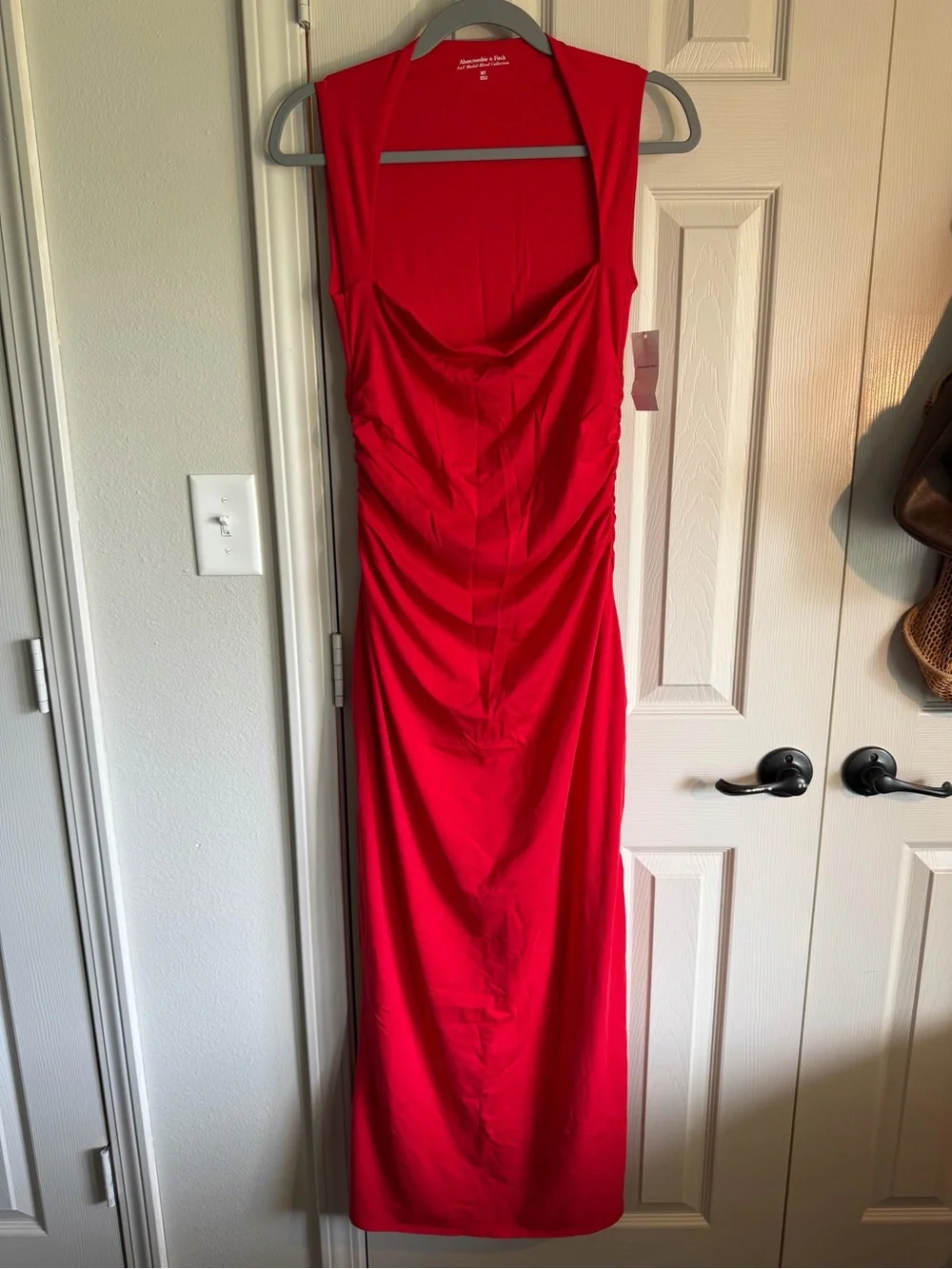 Abercrombie & Fitch Elegant Red Sleeveless Cowl Neck Dress